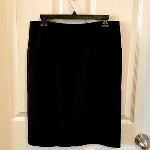 Apostrophe Essentials skirt size 8